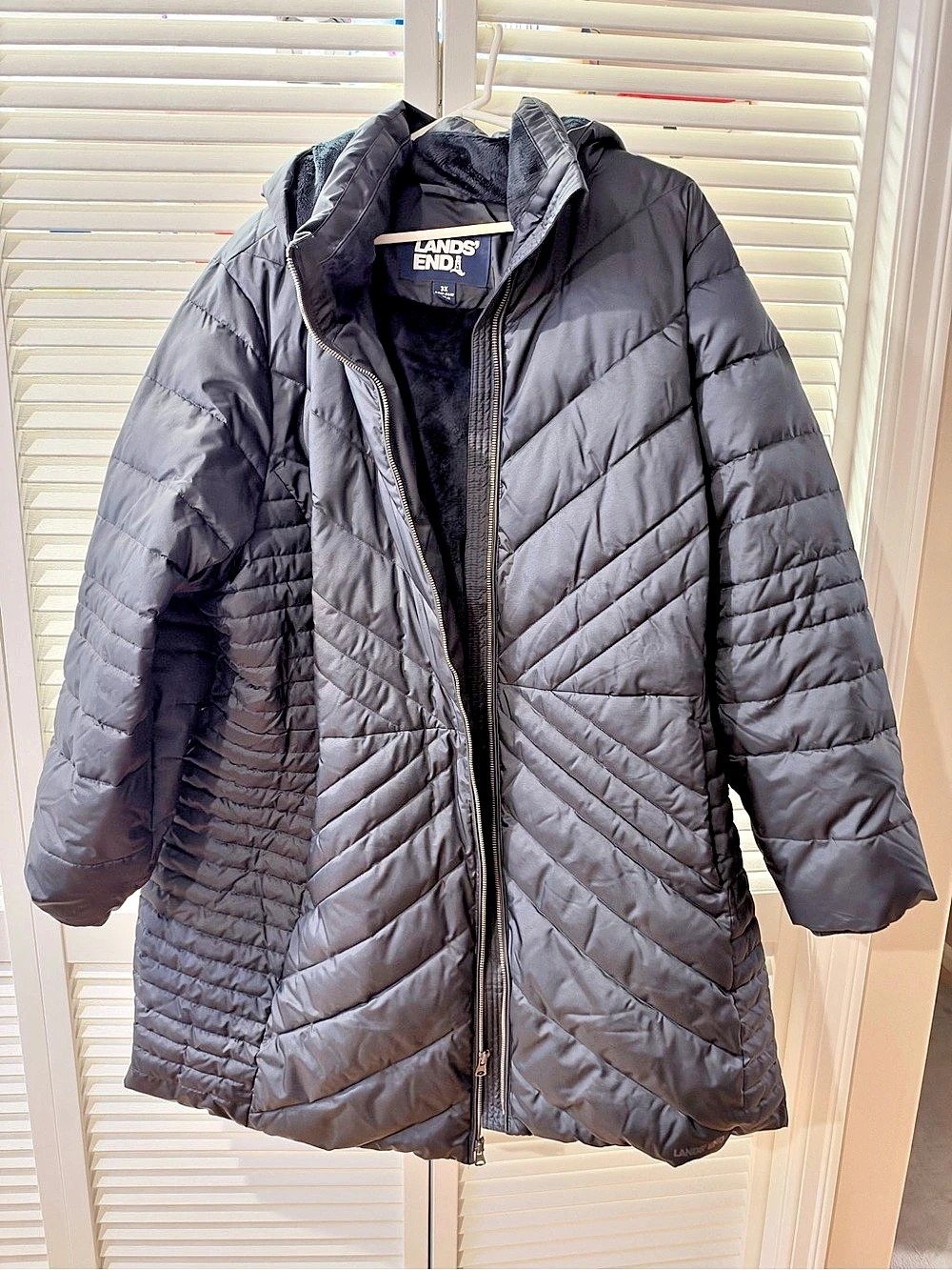 Lands' End Chevron Quilted Down Puffer Jacket Hooded Puffer Jacket Black
